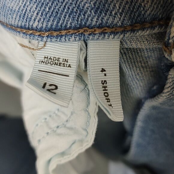 LOFT 4" Denim Short - Picture 7 of 10